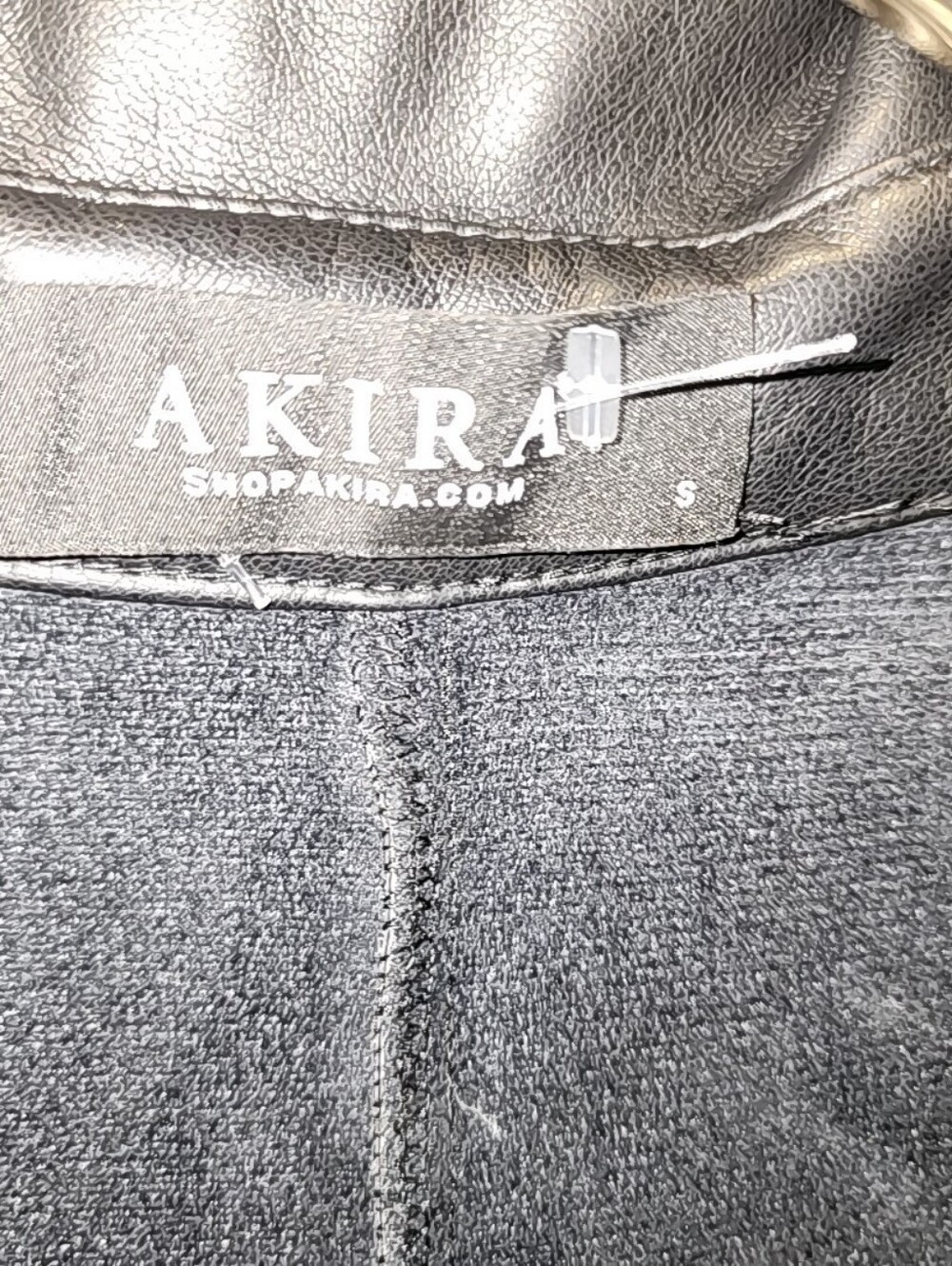 Akira THE IT GIRL MINI DRESS IN BLACK. Size Small - Picture 7 of 8